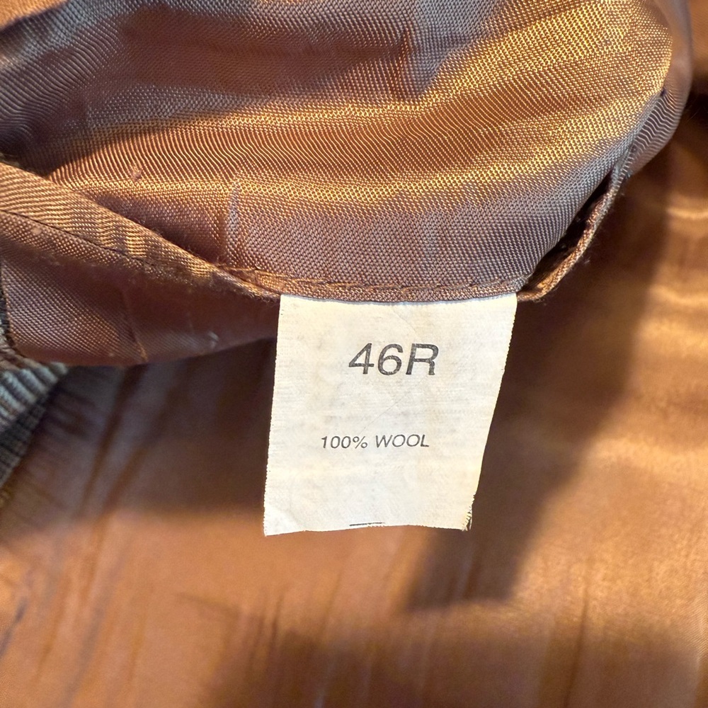 Jos A bank Sport Coat - Picture 12 of 17